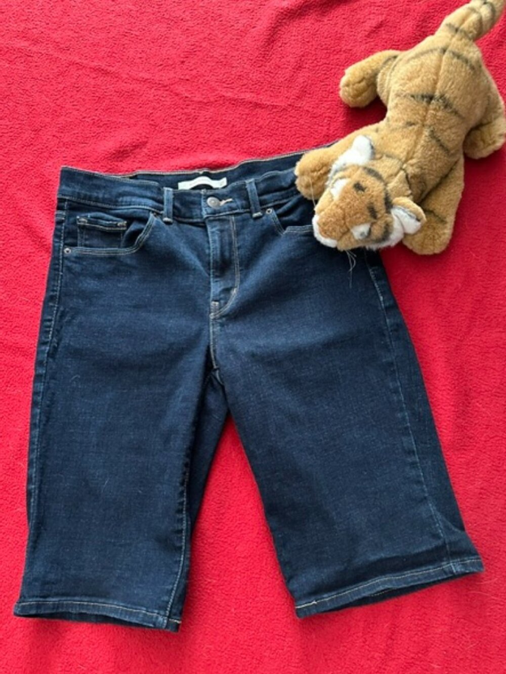 Levi's Mid-rise Bermuda Shorts - Size 27